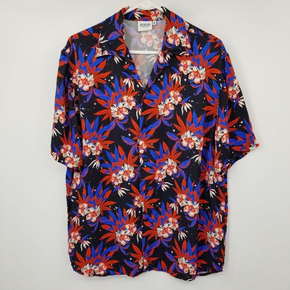 SSS World Corp Red and Blue Short Sleeved Button Down Shirt Size Medium - Picture 1 of 11